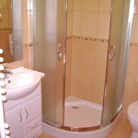 Apartman Akacfa Apartmanhaz *